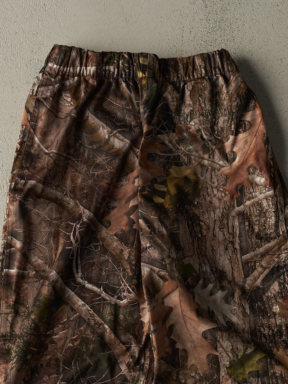 Vintage Y2K Camo Polyester Track Pants (24x31)