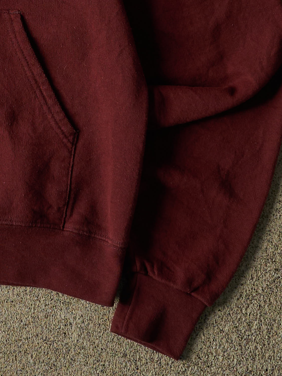 Vintage Y2K Burgundy Harvard University Embroidered Hoodie (XS)