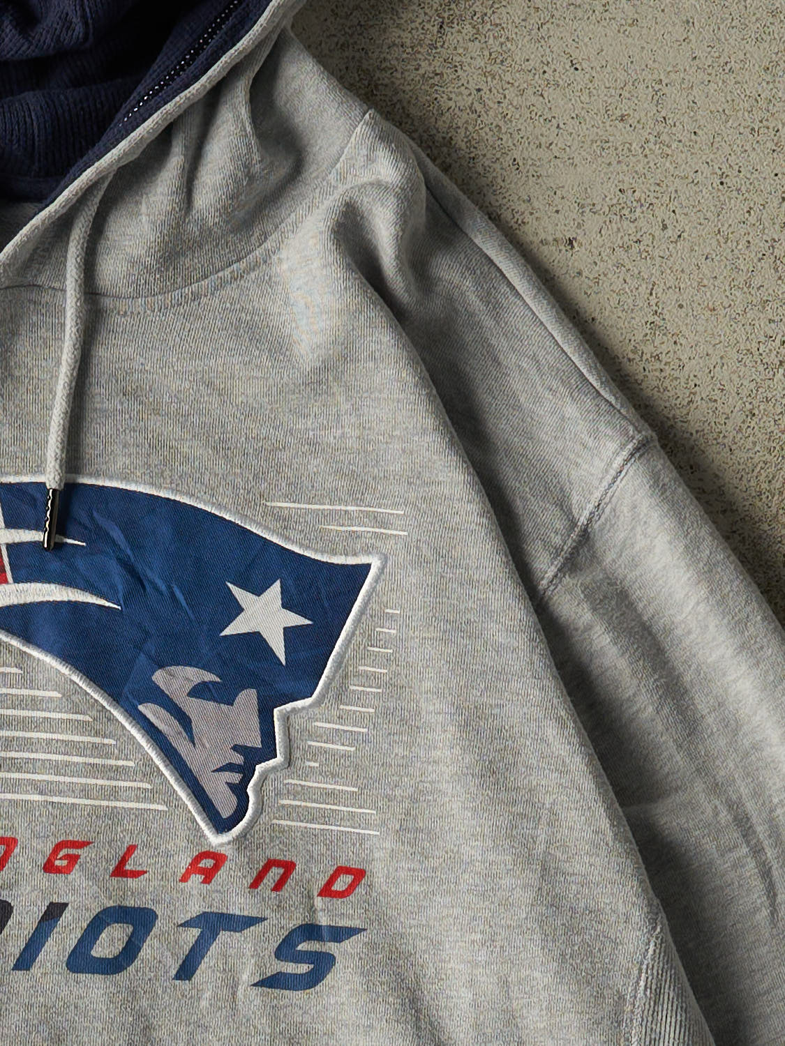 Vintage Y2K Grey New England Patriots Hoodie (XL/XXL)