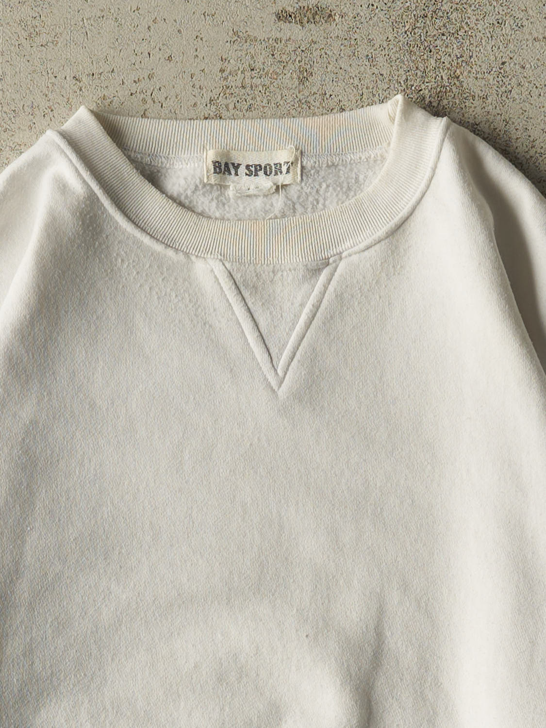 Vintage 90s White Blank Crewneck (M)