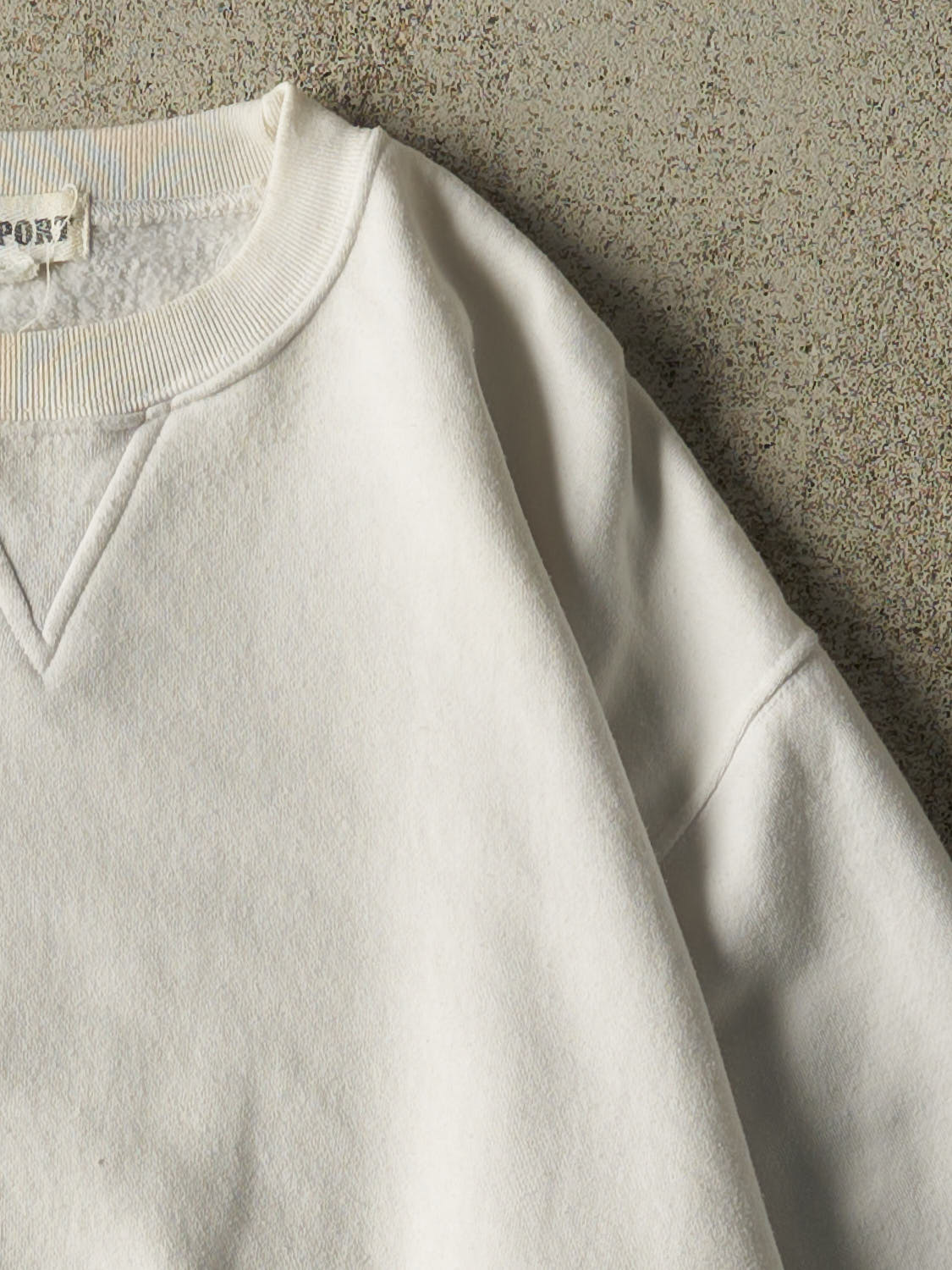Vintage 90s White Blank Crewneck (M)