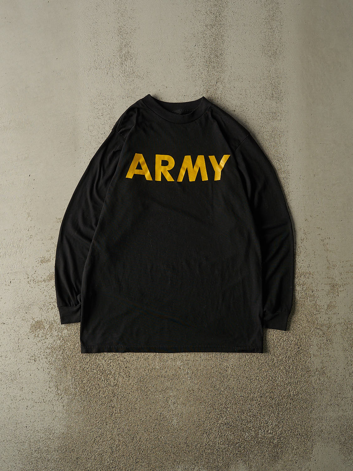 Vintage Y2K Black US Army Long Sleeve (M/L)