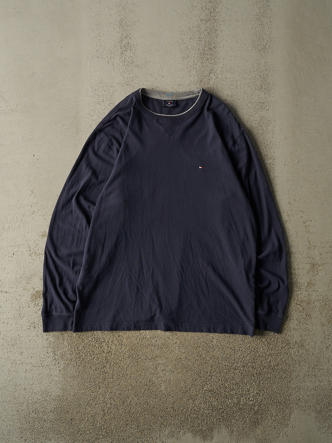 Vintage Y2K Navy Blue Tommy Hilfiger Embroidered Long Sleeve (L/XL)