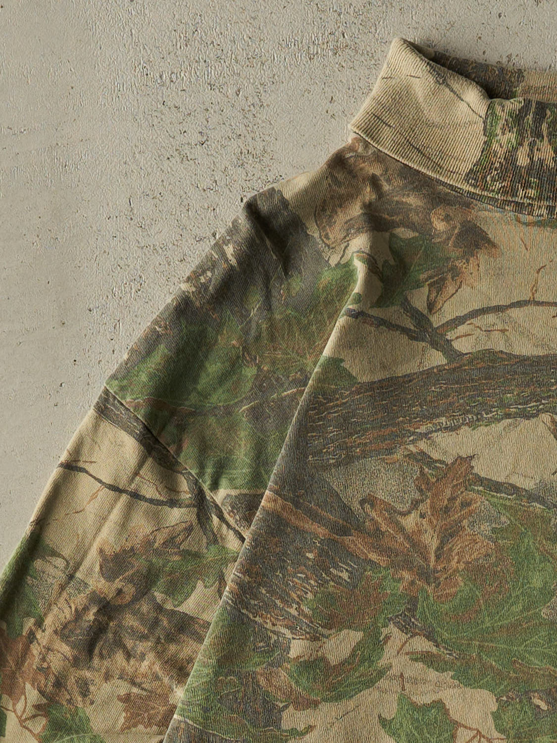 Vintage 90s Camo Turtle Neck Realtree Pocket Long Sleeve (L/XL)