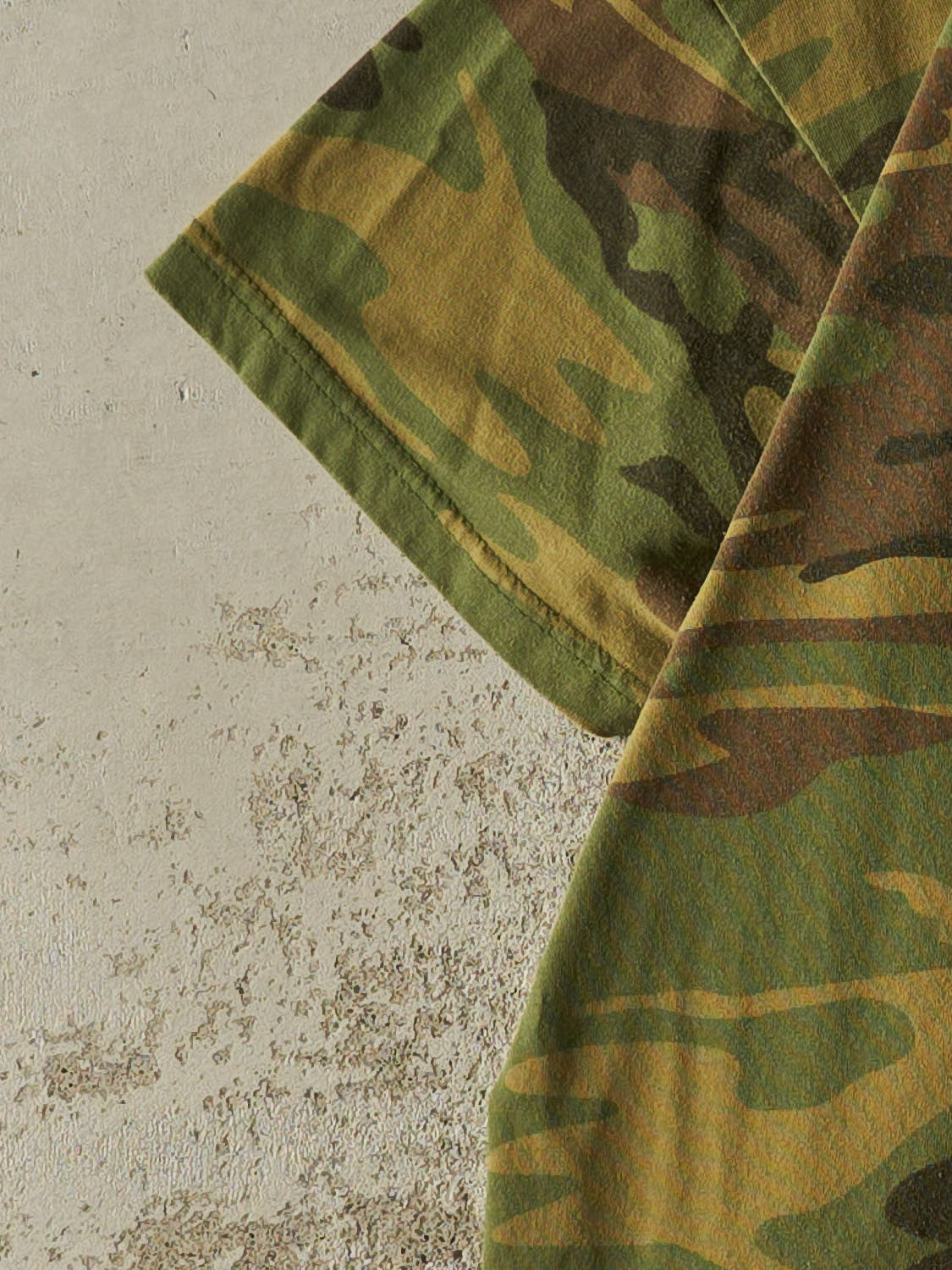 Vintage Y2K Camo Rothco Tee (S/M)