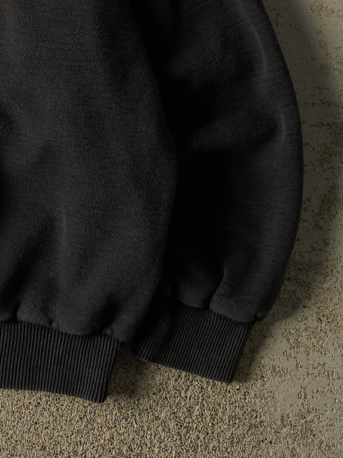 Vintage Y2K Black Wind River Quarter Button Sweater (M/L)