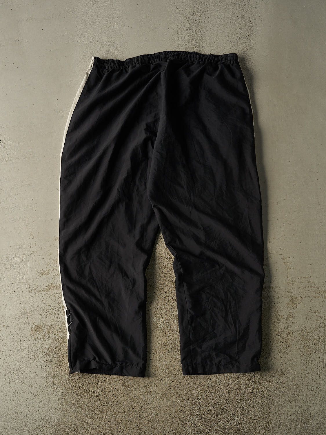 Vintage Y2K Black Reebok Track Pants (40x30)