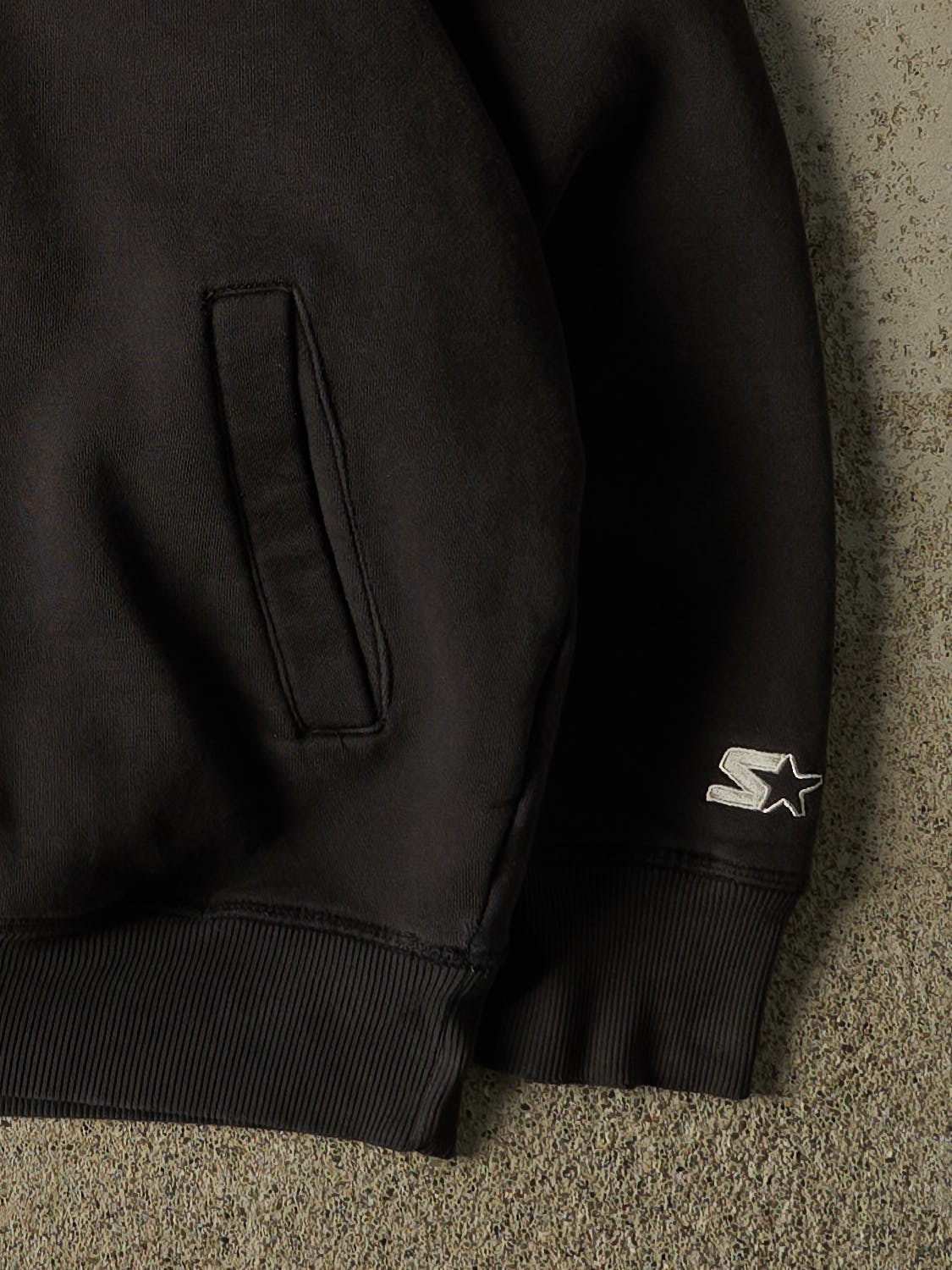Vintage Y2K Black Starter Embroidered Logo Hoodie (M/L)