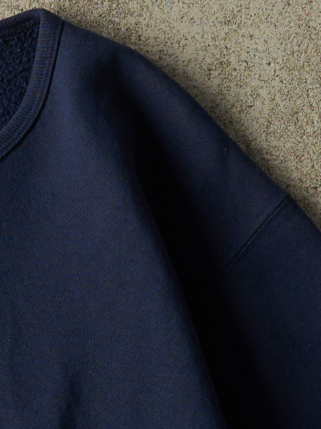 Vintage 90s Navy Blue Russell Athletic Boxy Crewneck (S)