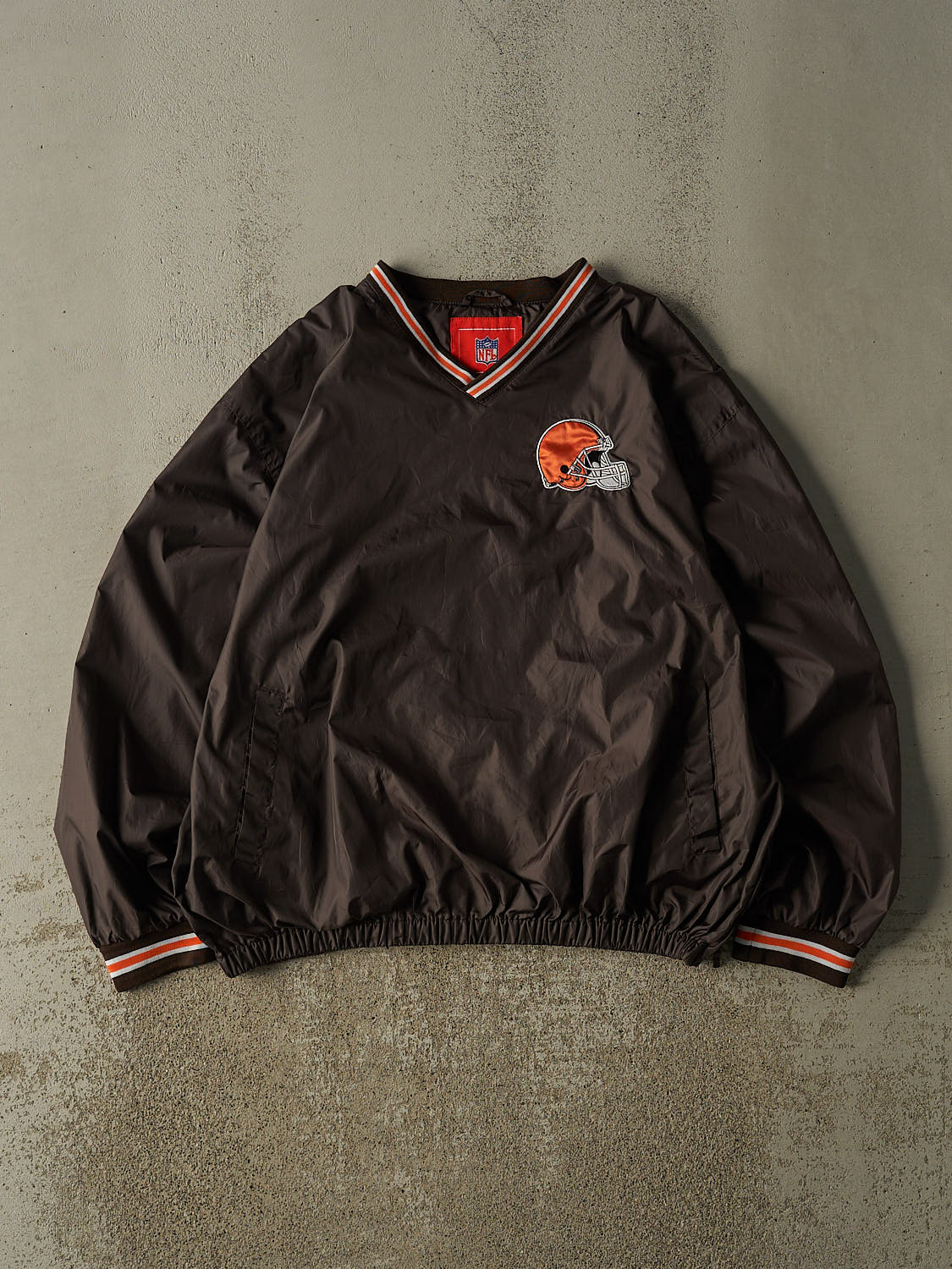 Vintage Y2K Brown Cleveland Browns Pullover Windbreaker Jacket (XL)