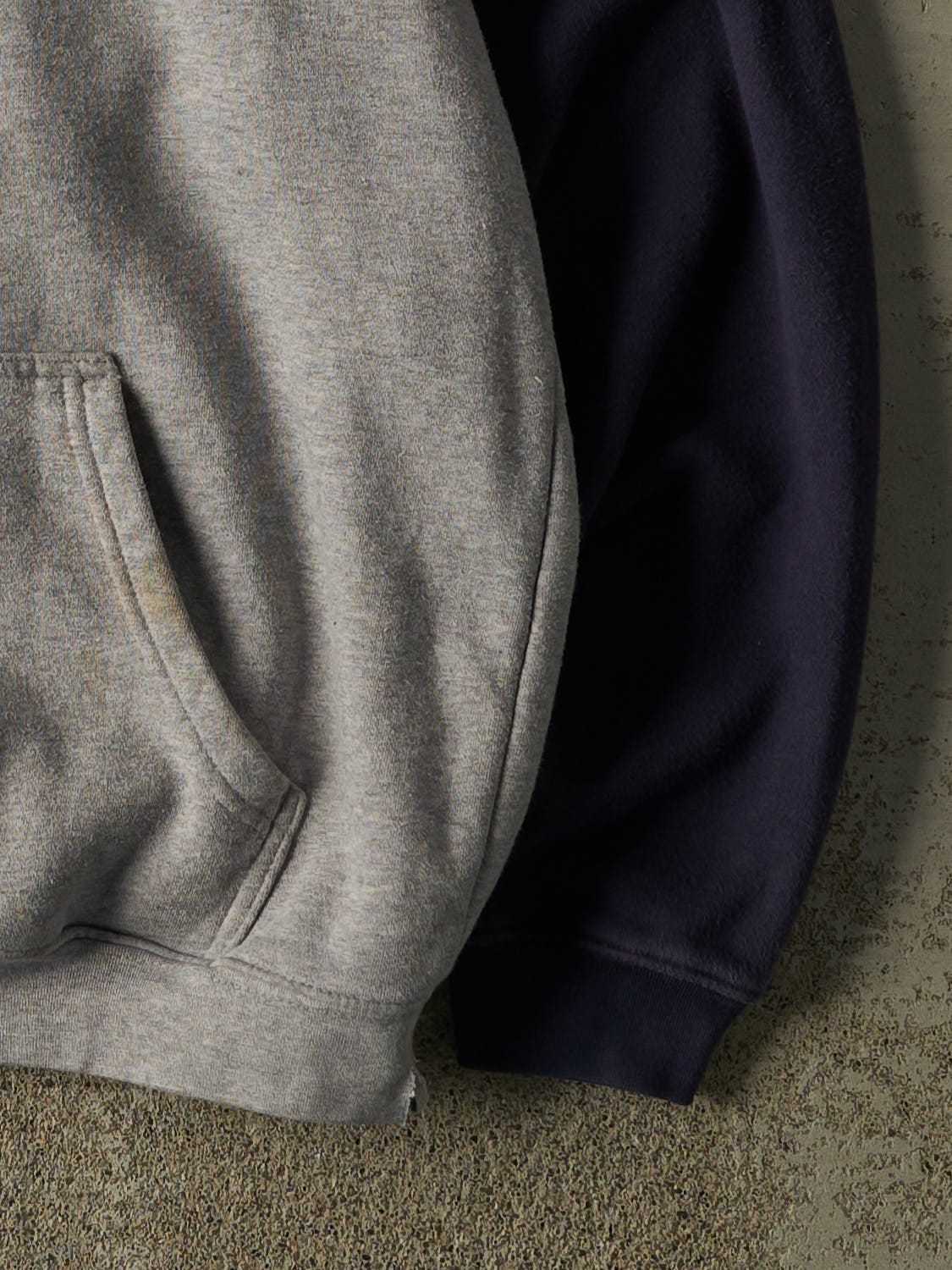 Vintage Y2K Grey & Navy Toronto Maple Leafs Hoodie (M/L)