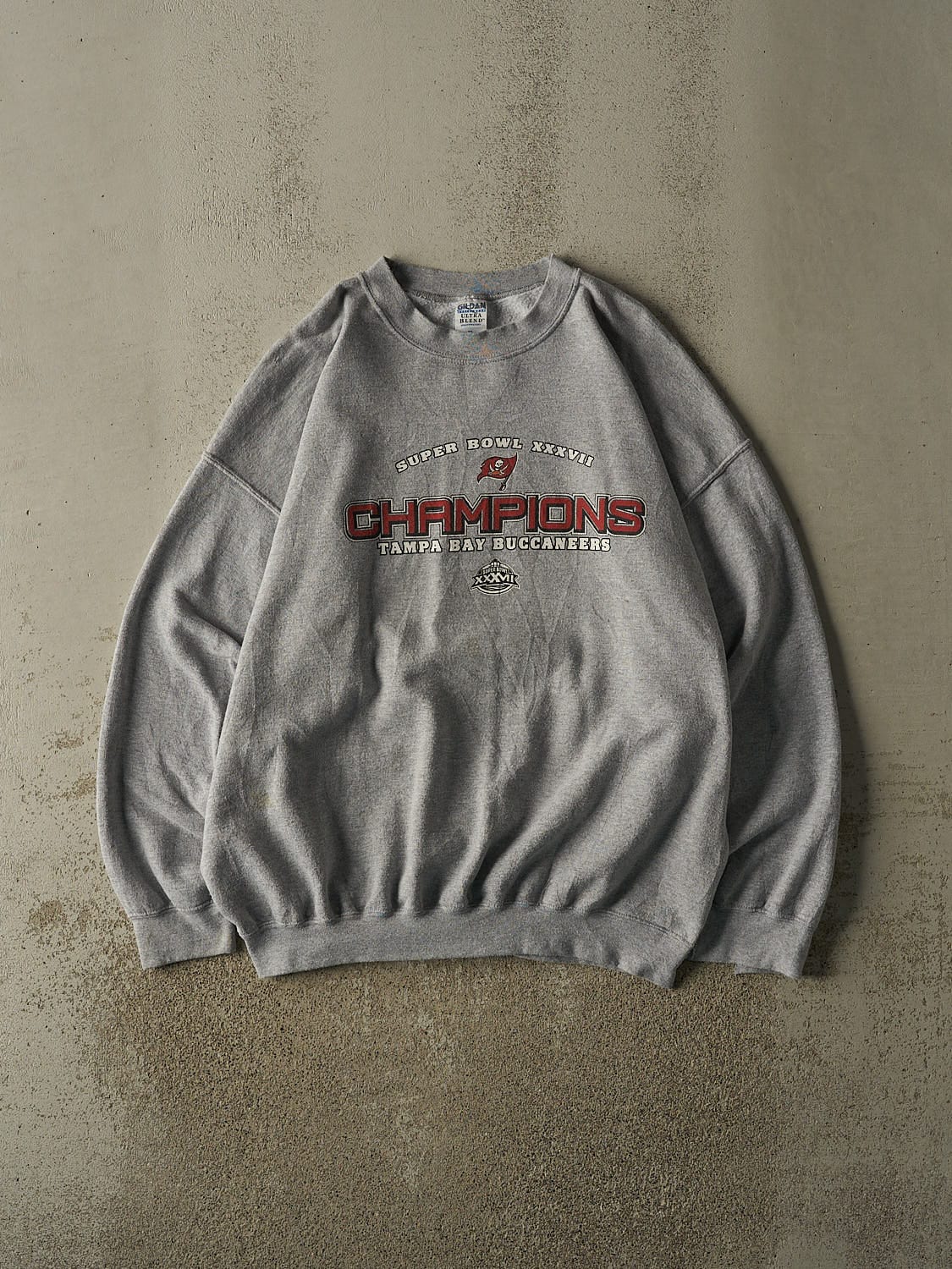 Vintage Y2K Grey Tampa Bay Buccaneers Super Bowl XXXVII Champions Crewneck (XXL/XXXL)