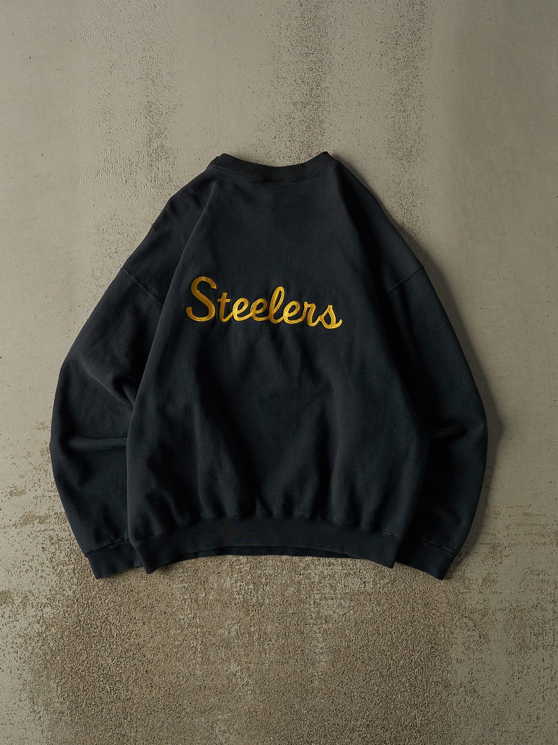 Vintage 90s Faded Black Pittsburgh Steelers Embroidered  Crewneck (L)
