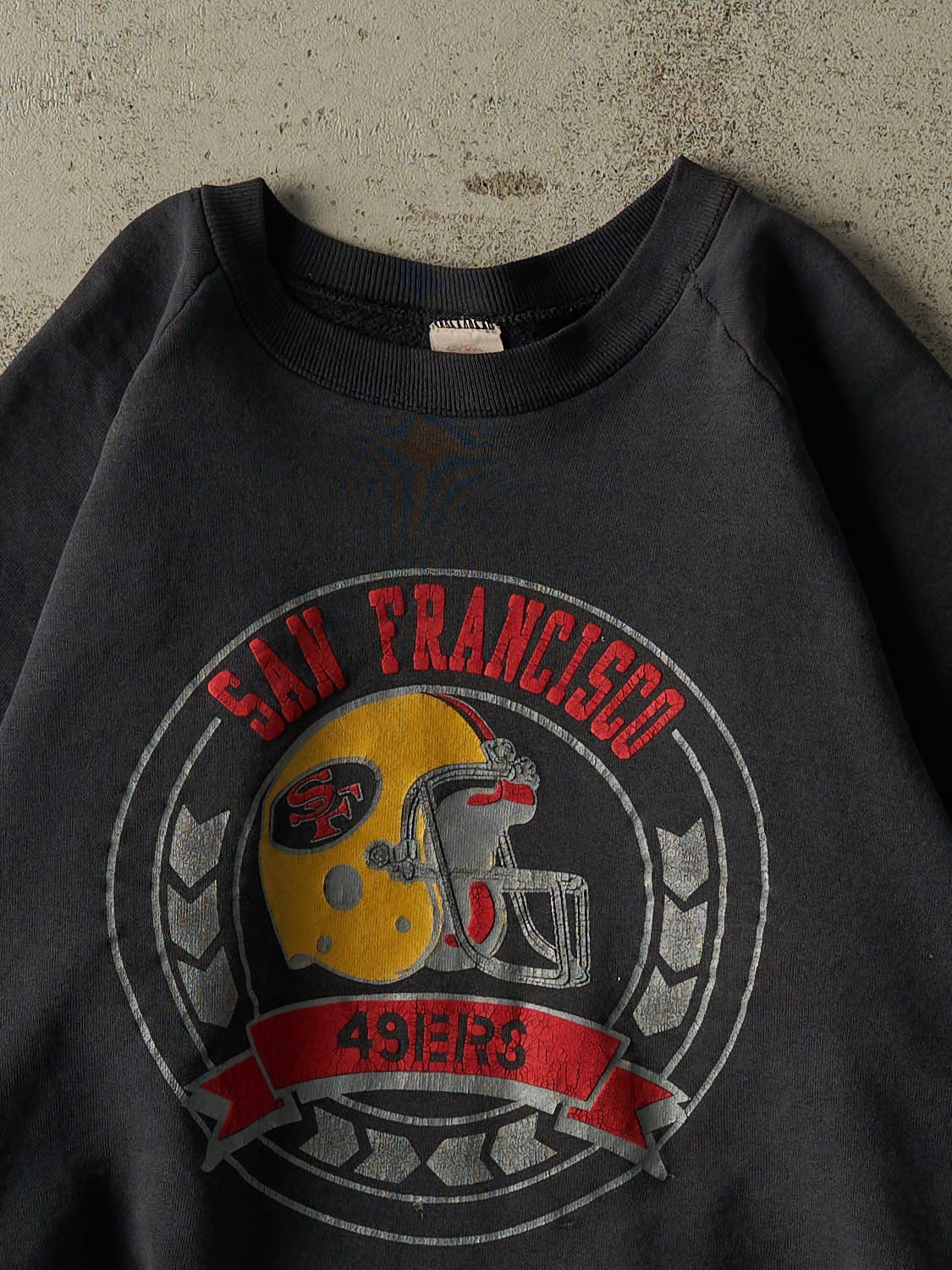 Vintage 80s Faded Black San Francisco 49ers Cropped Crewneck (XS/S)