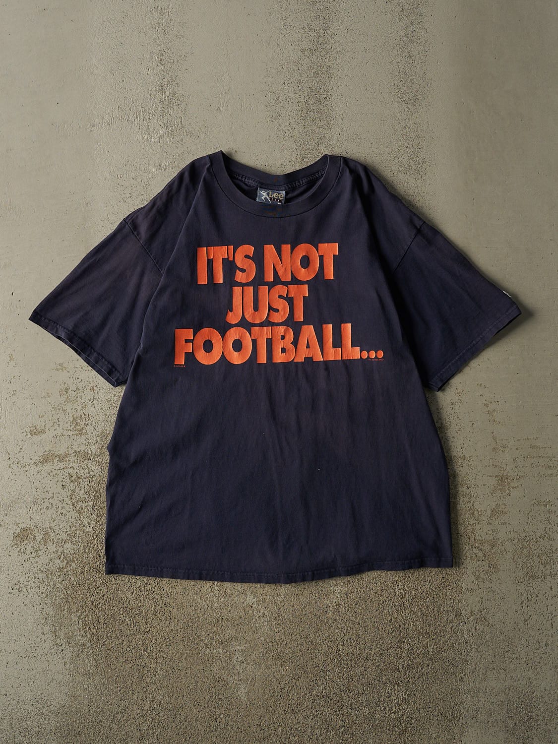 Vintage 95' Navy Blue Chicago Bears "It's Not Just Football" Tee (XL)