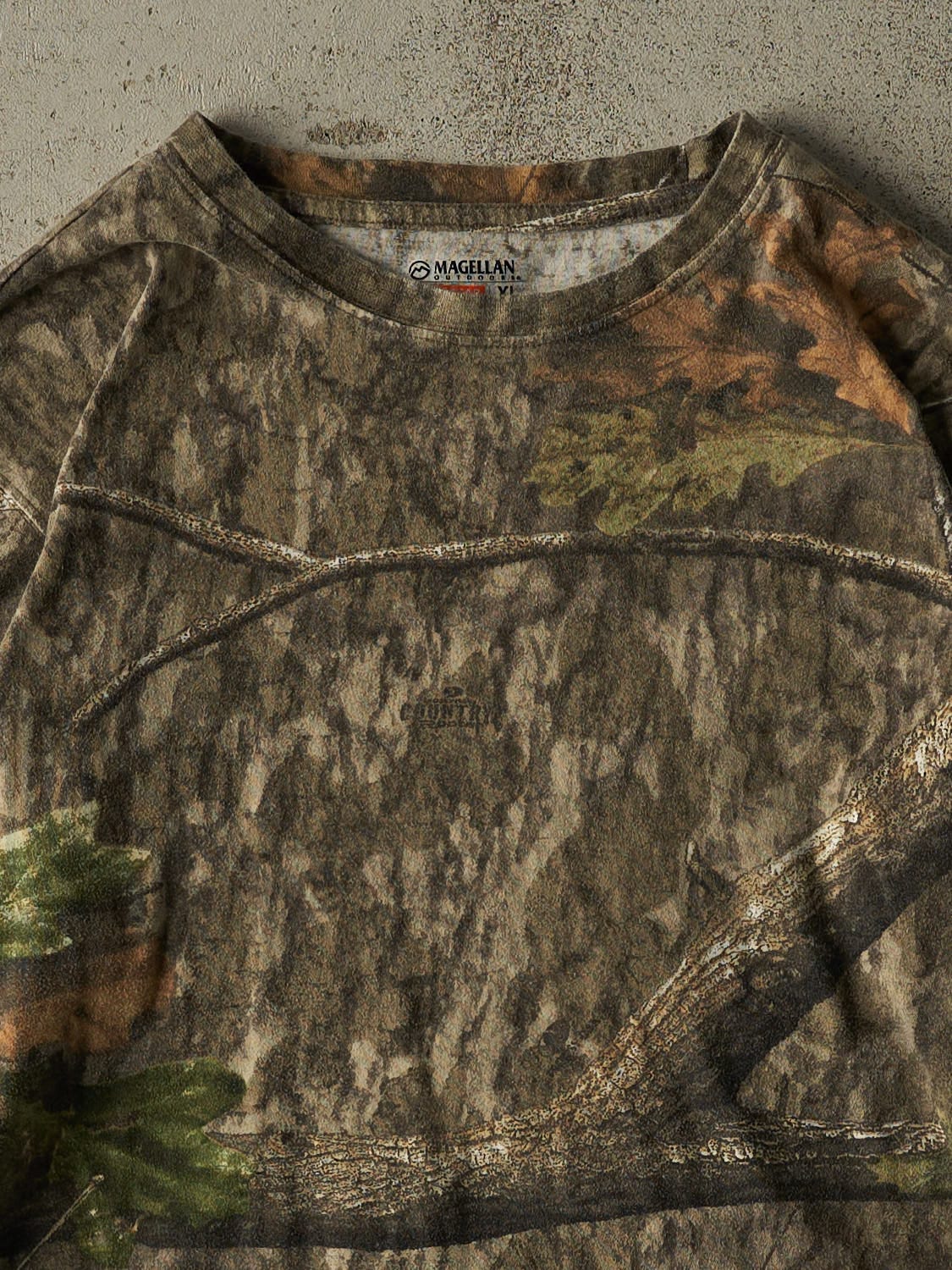Vintage Y2K Camo Mossy Oak Long Sleeve (L/XL)