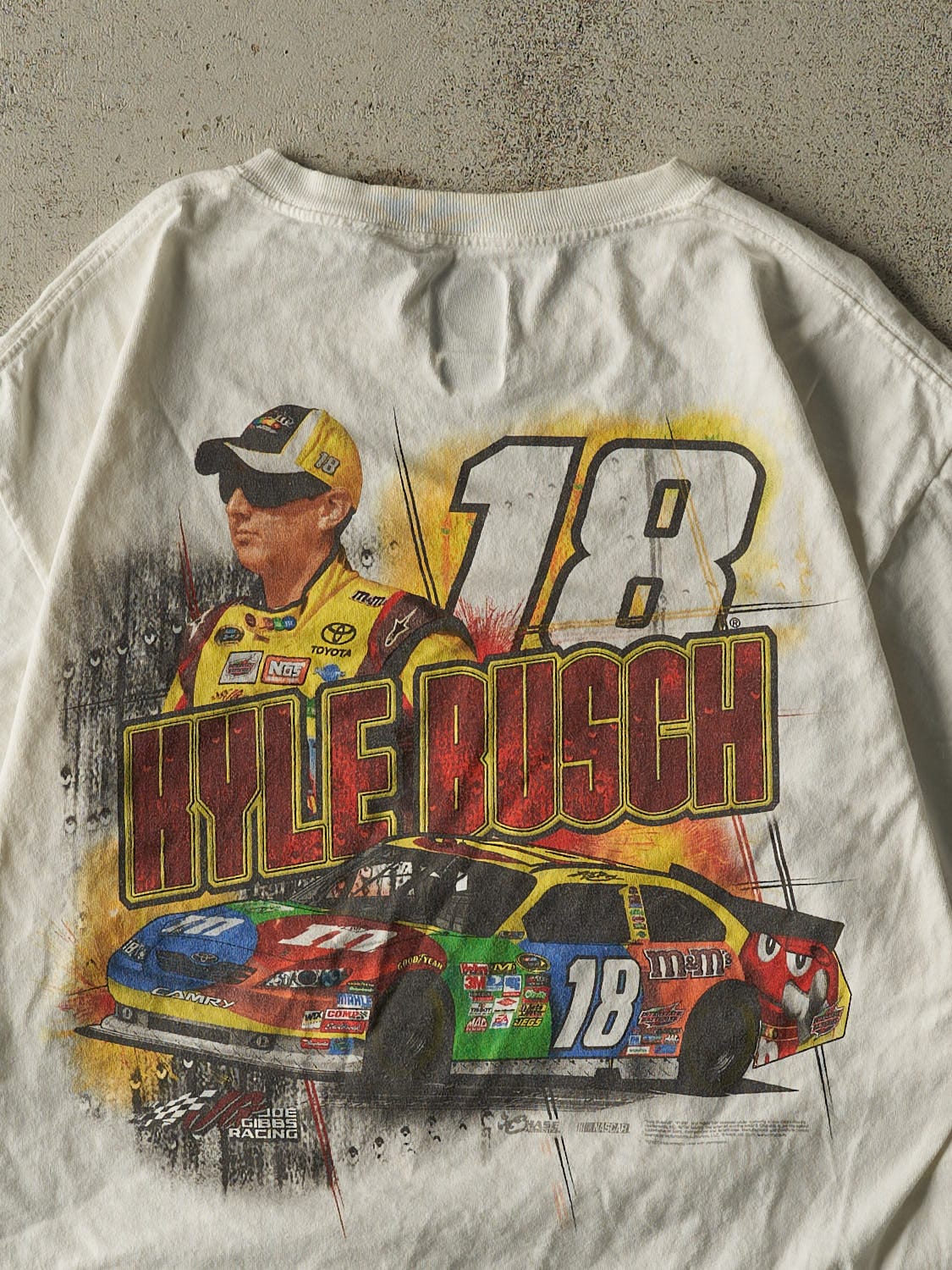 Vintage 11' White Kyle Busch Nascar Tee (L)