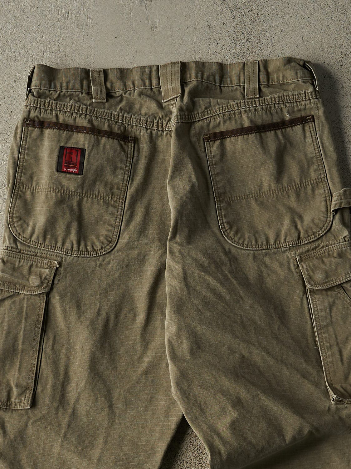 Vintage 90s Beige Wrangler Riggs Utility Carpenter Pants (34x29.5)
