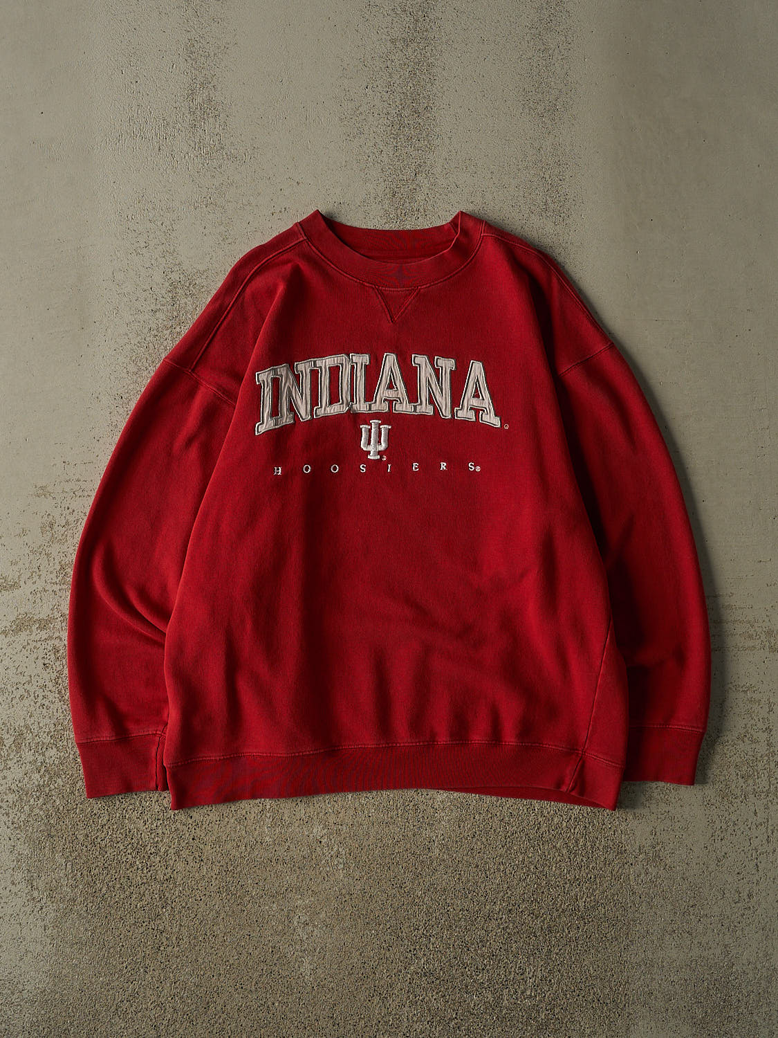 Vintage Y2K Red Indiana University Embroidered Crewneck (XL/XXL)