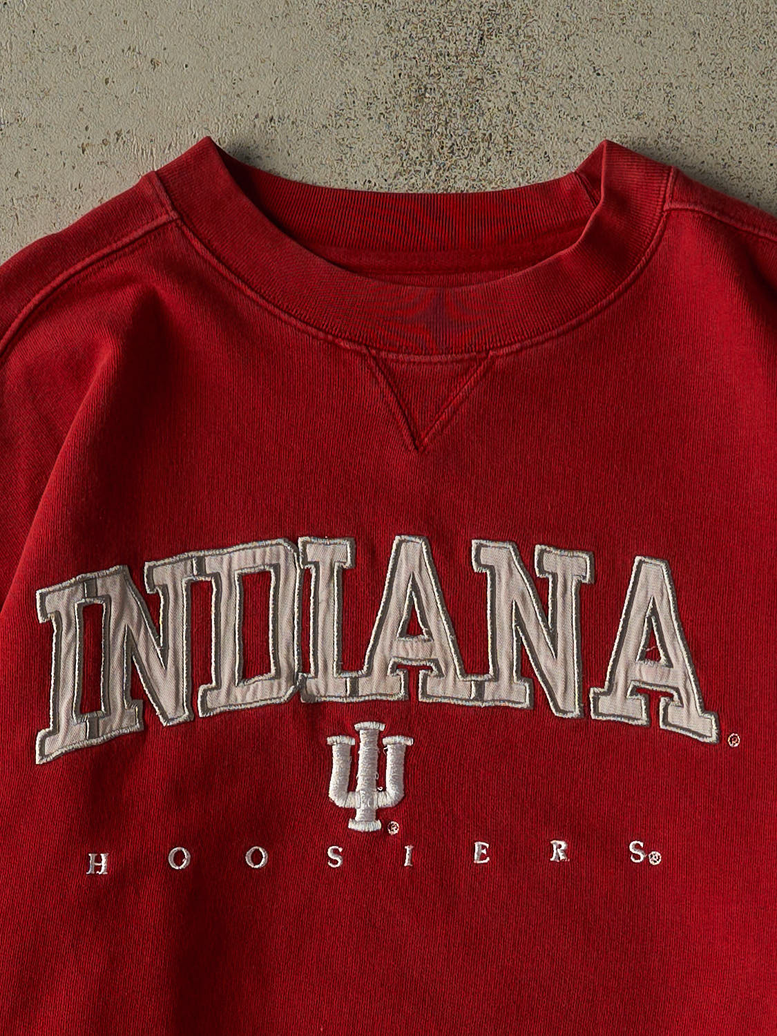 Vintage Y2K Red Indiana University Embroidered Crewneck (XL/XXL)