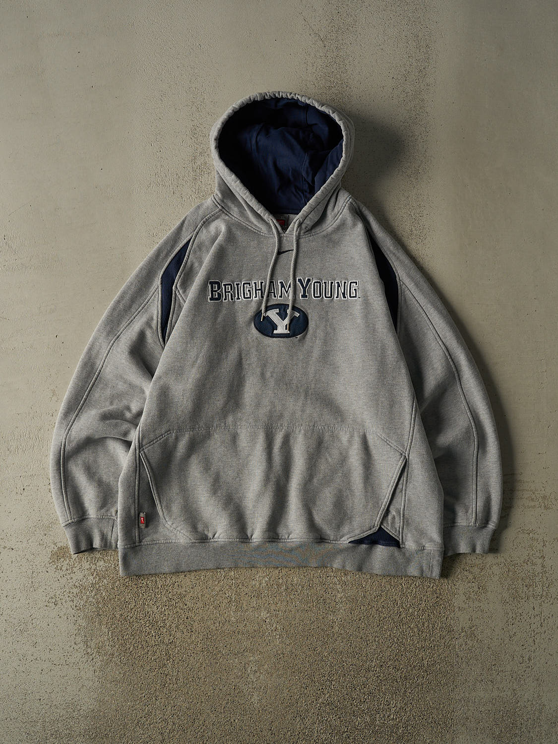 Vintage Y2K Grey Nike Middle Swoosh Brigham Young University Hoodie (XL/XXL)