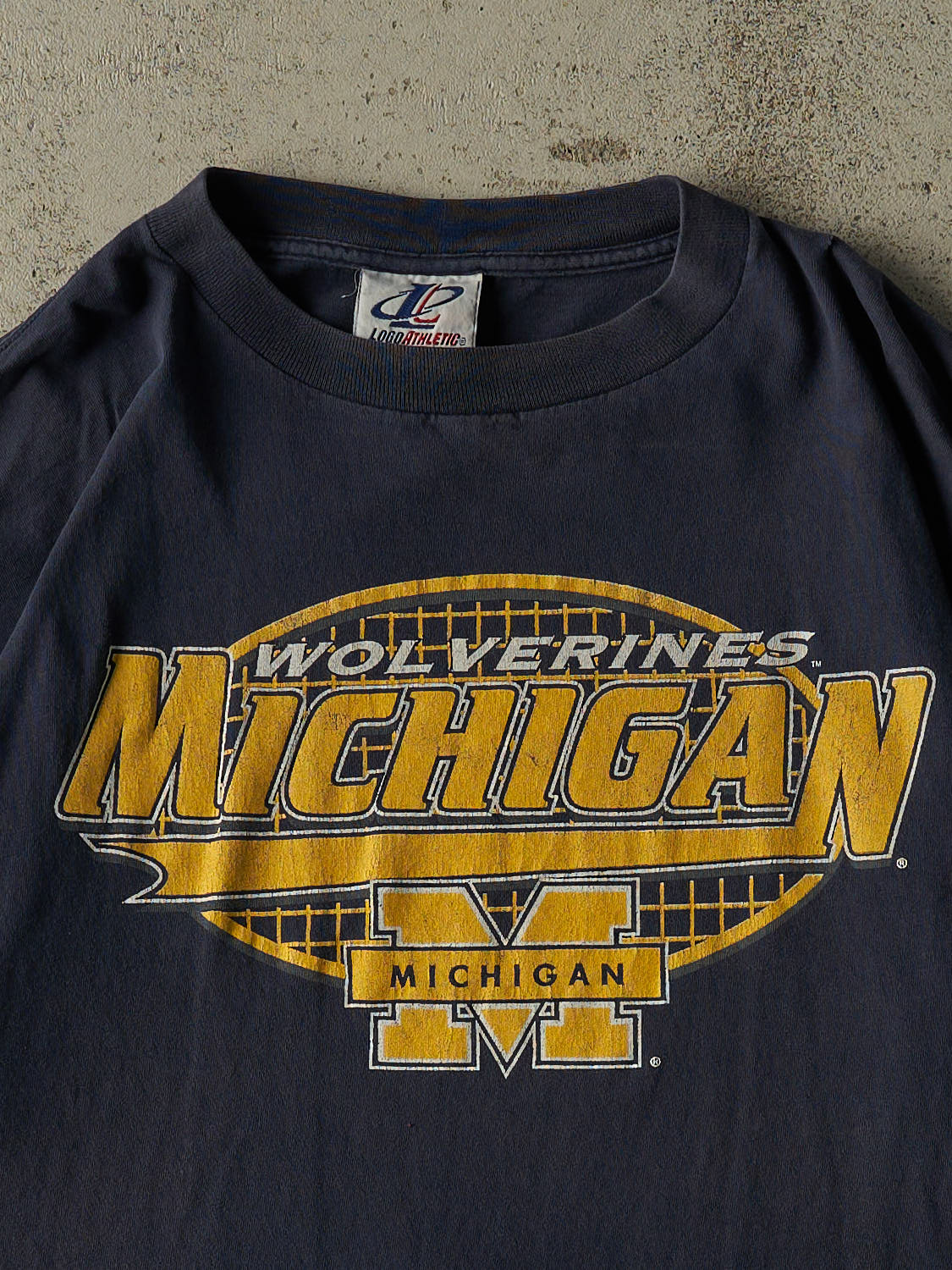 Vintage 90s Navy Blue University of Michigan Wolverines Tee (XL)