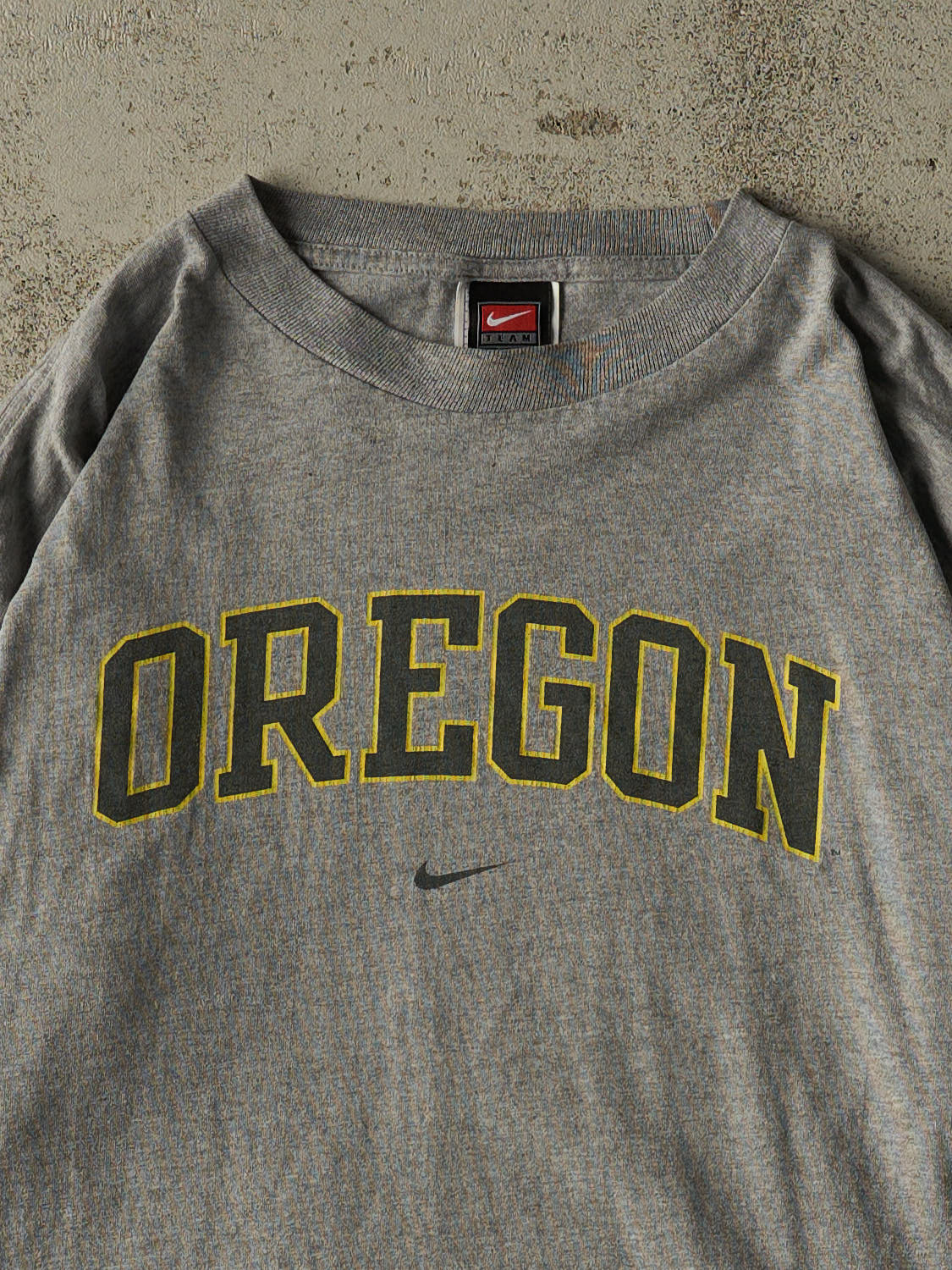 Vintage Y2K Grey Nike Middle Swoosh University of Oregon Long Sleeve (M/L)