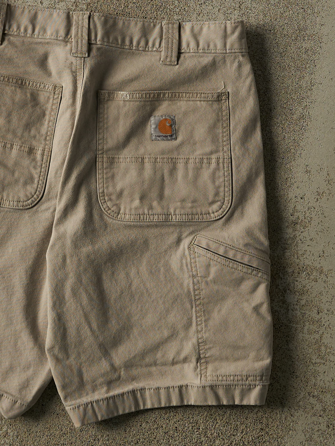 Vintage Y2K Beige Carhartt Work Shorts (32x9.5)