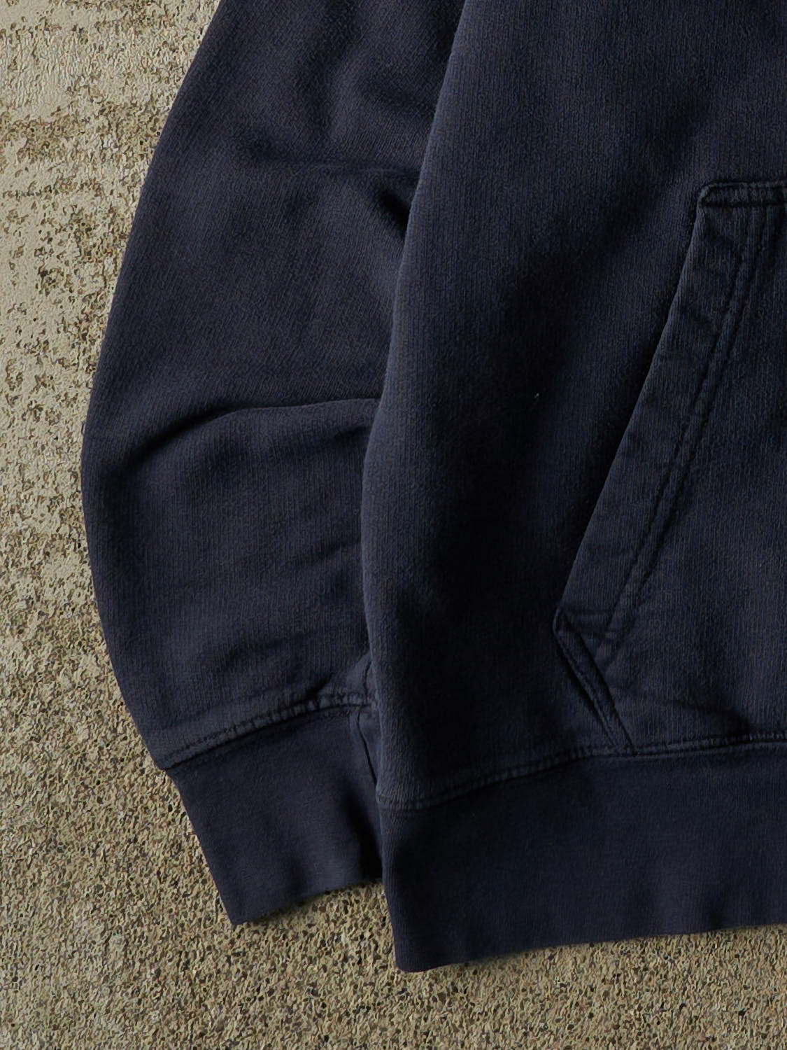 Vintage Y2K Navy Blue University of Notre Dame Embroidered Hoodie (S/M)
