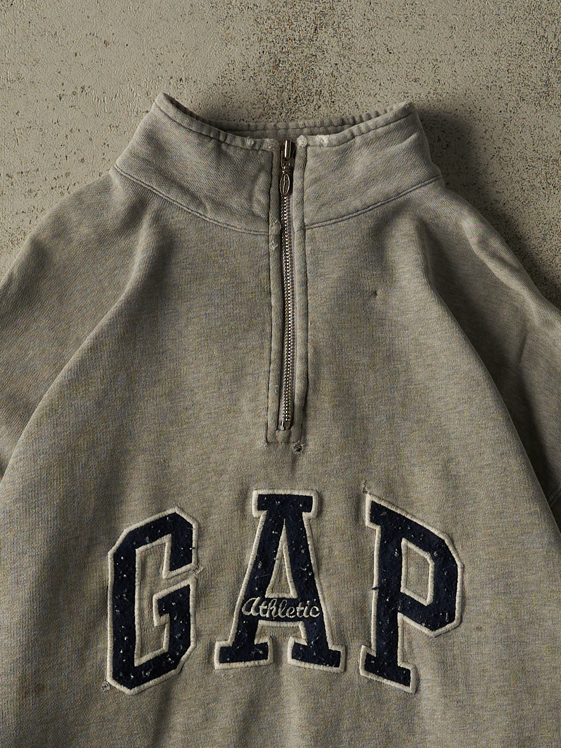 Vintage 90s Grey Gap Quarter Zip Sweater (L)