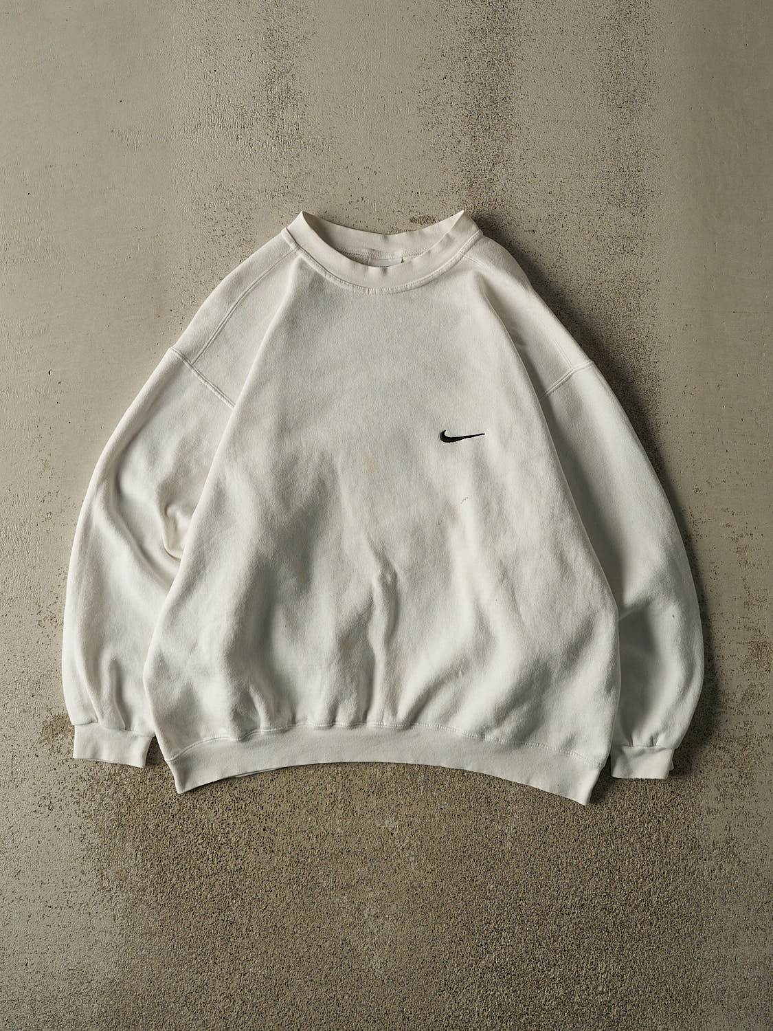 Vintage 90s White Nike Embroidered Crewneck (L/XL)