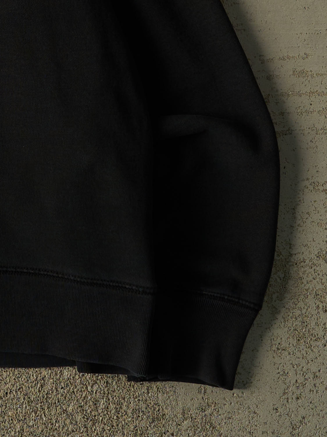 Vintage Y2K Faded Black Roots Athletic Quarter Zip Sweater (L/XL)