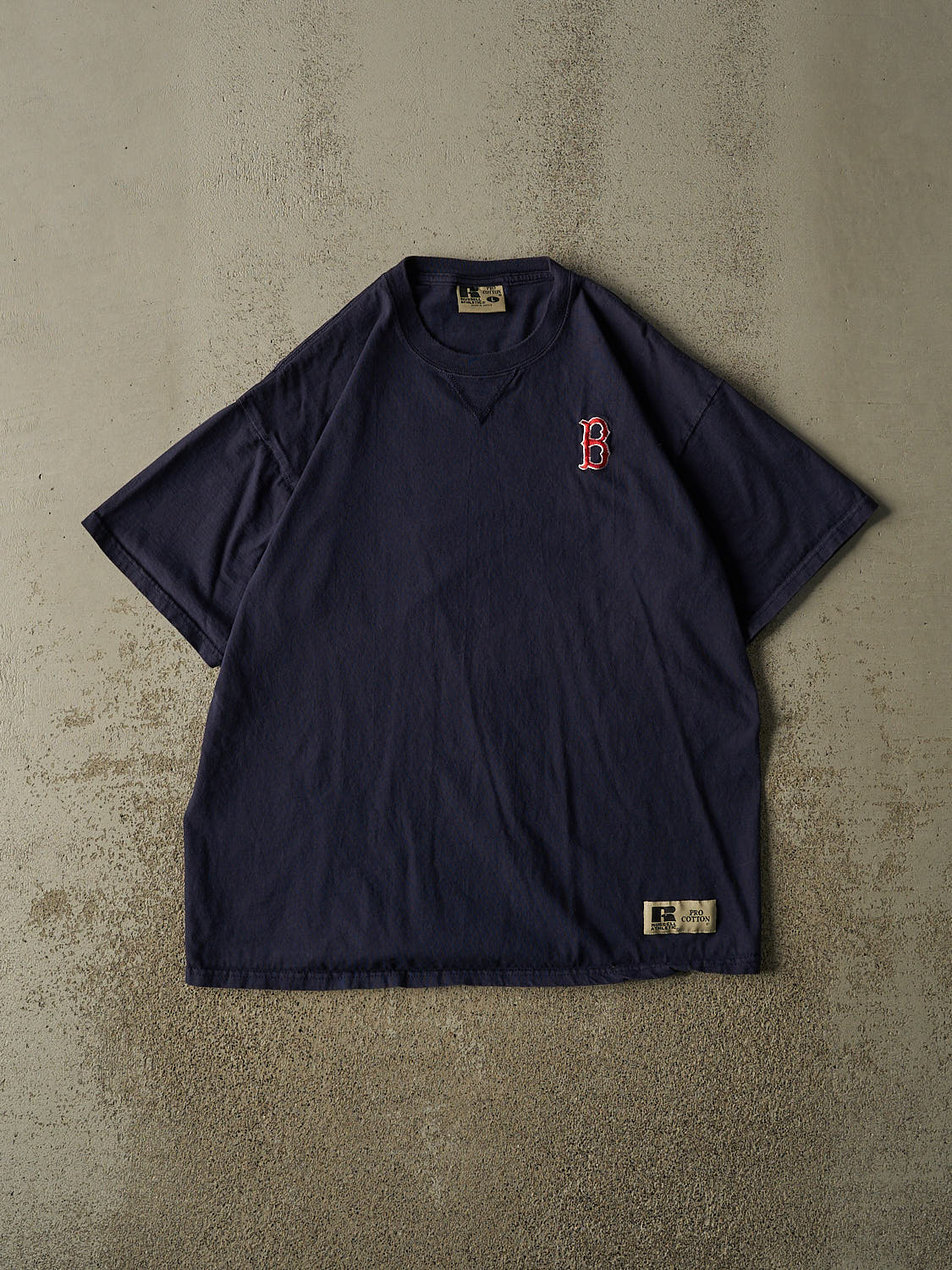Vintage Y2K Navy Blue Russell Athletic Boston Red Sox Tee (L/XL)
