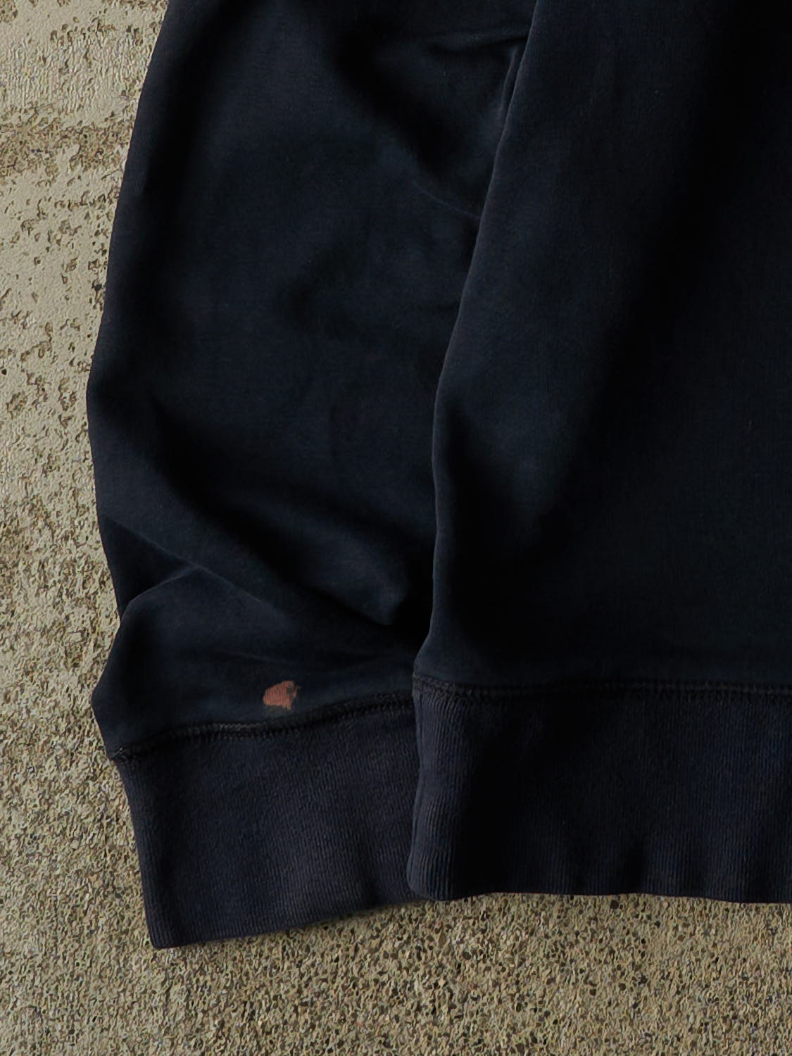Vintage Y2K Navy Blue Tommy Hilfiger Crewneck (M)