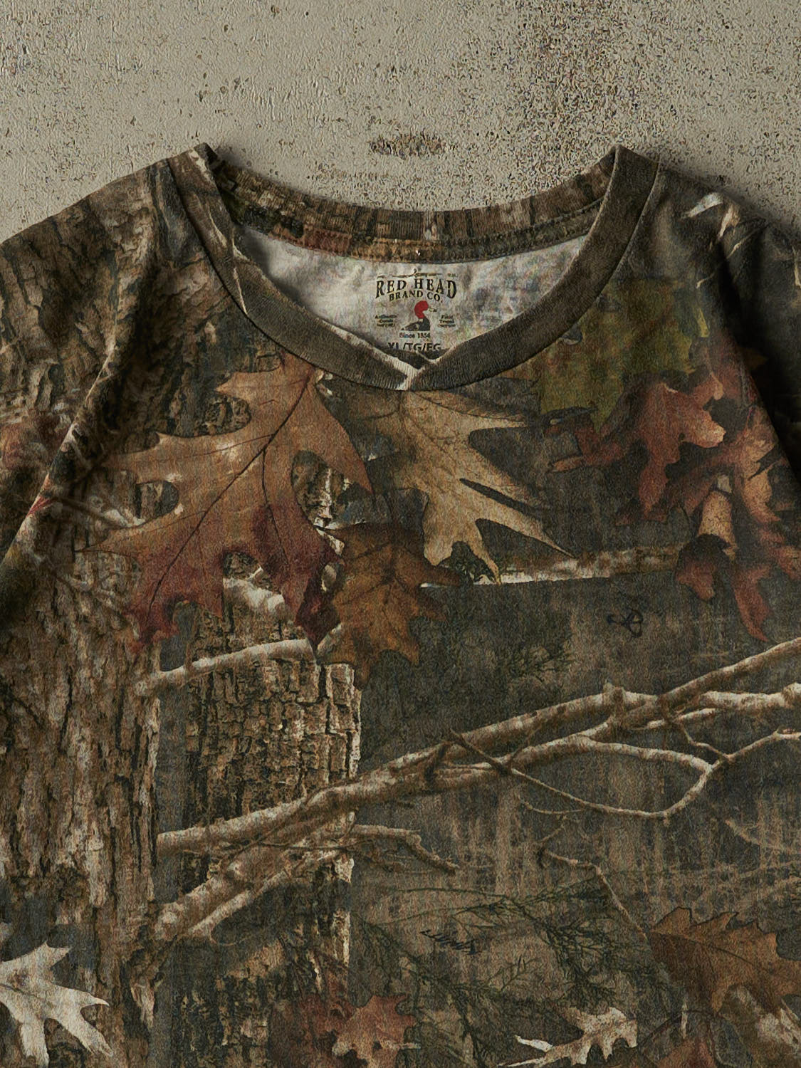 Vintage Y2K Camo Redhead Tee (XL)