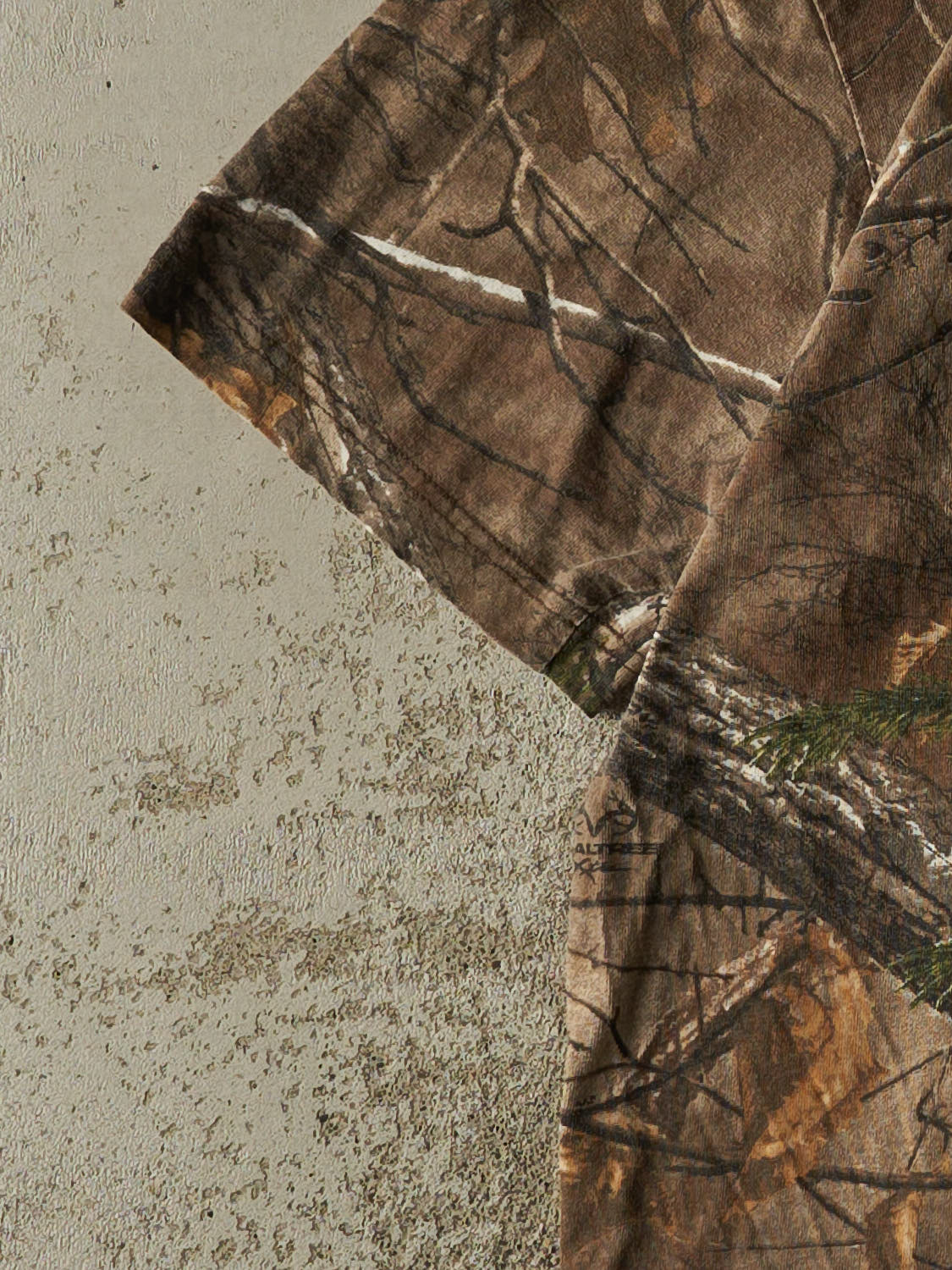 Vintage Y2K Camo Browning x Realtree Tee (L)
