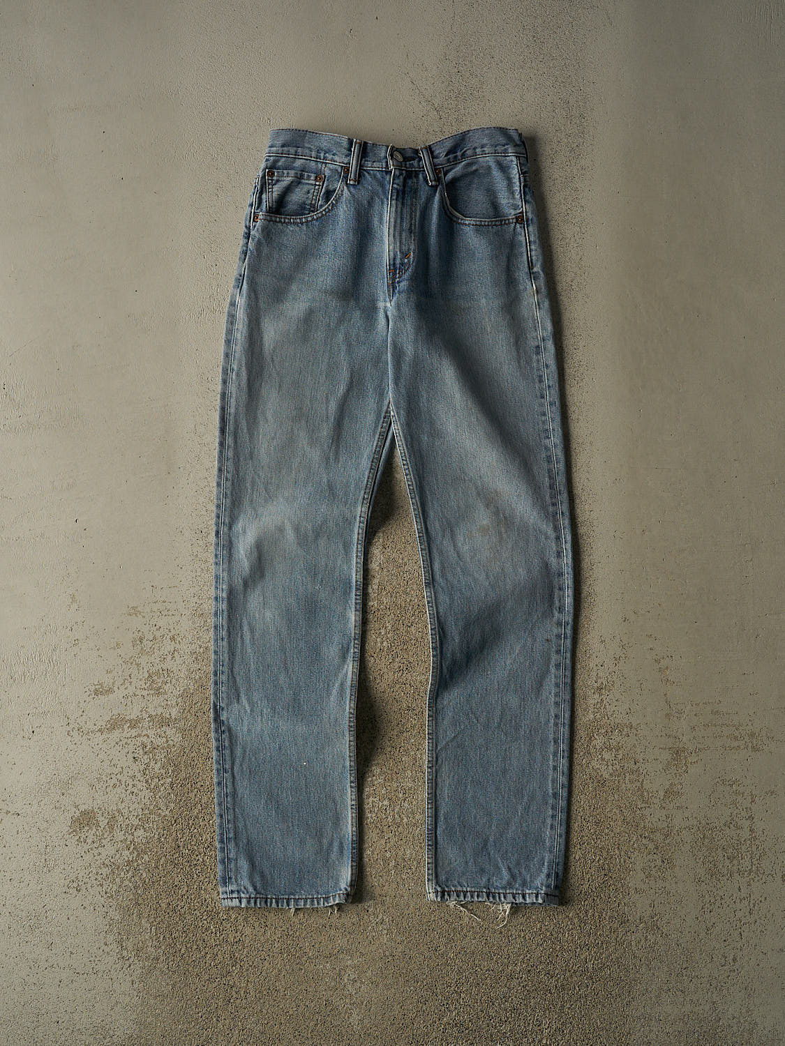 Vintage Y2K Light Wash Levi's Jeans (30x34)