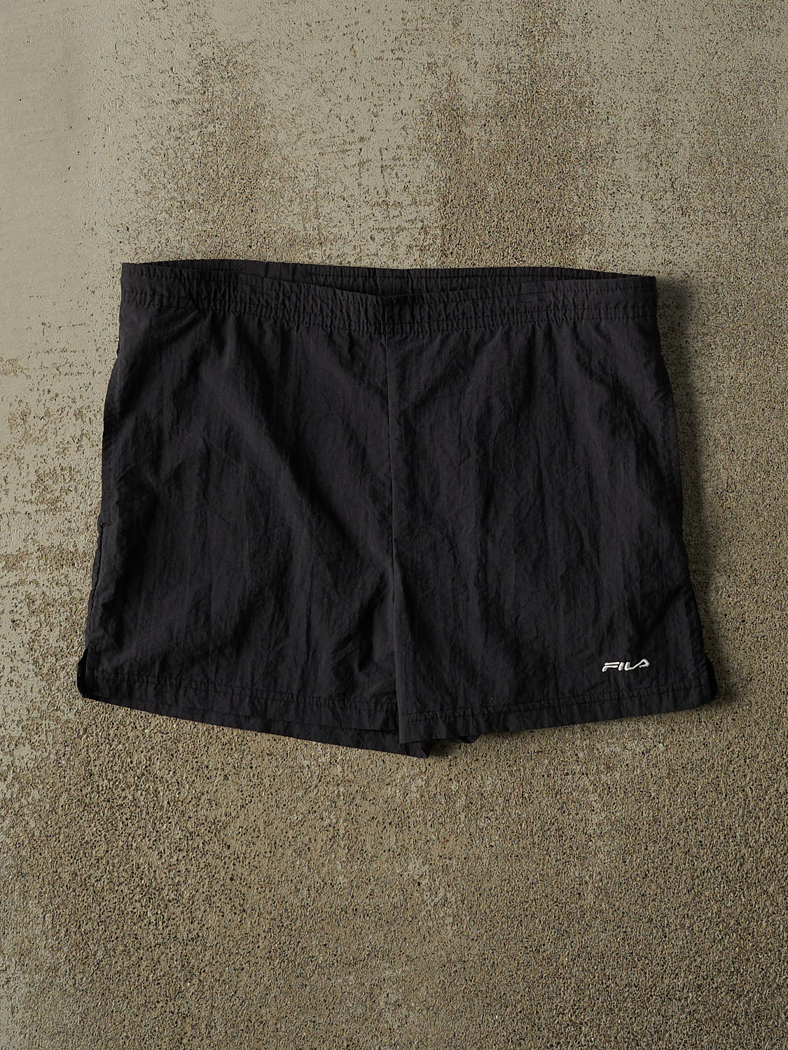 Vintage Y2K Black Fila Track Shorts (34x3)