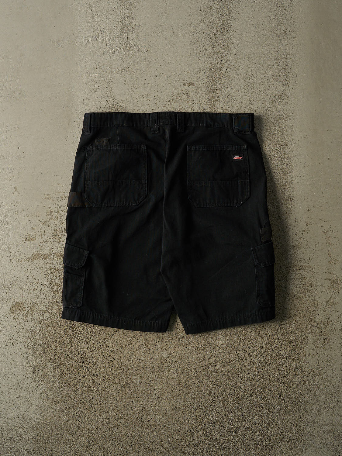 Vintage Y2K Black Dickies Cargo Shorts (36x11)
