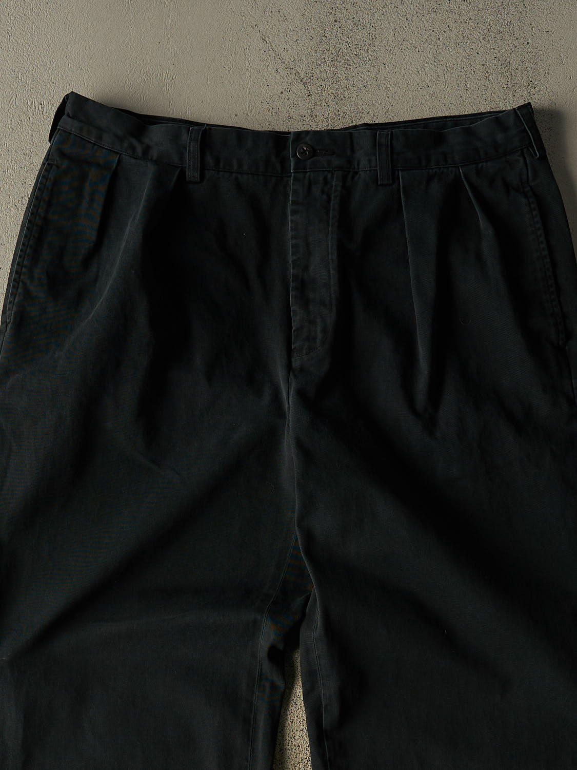 Vintage 90s Faded Black Polo Pleated Chino Pants (35x30.5)