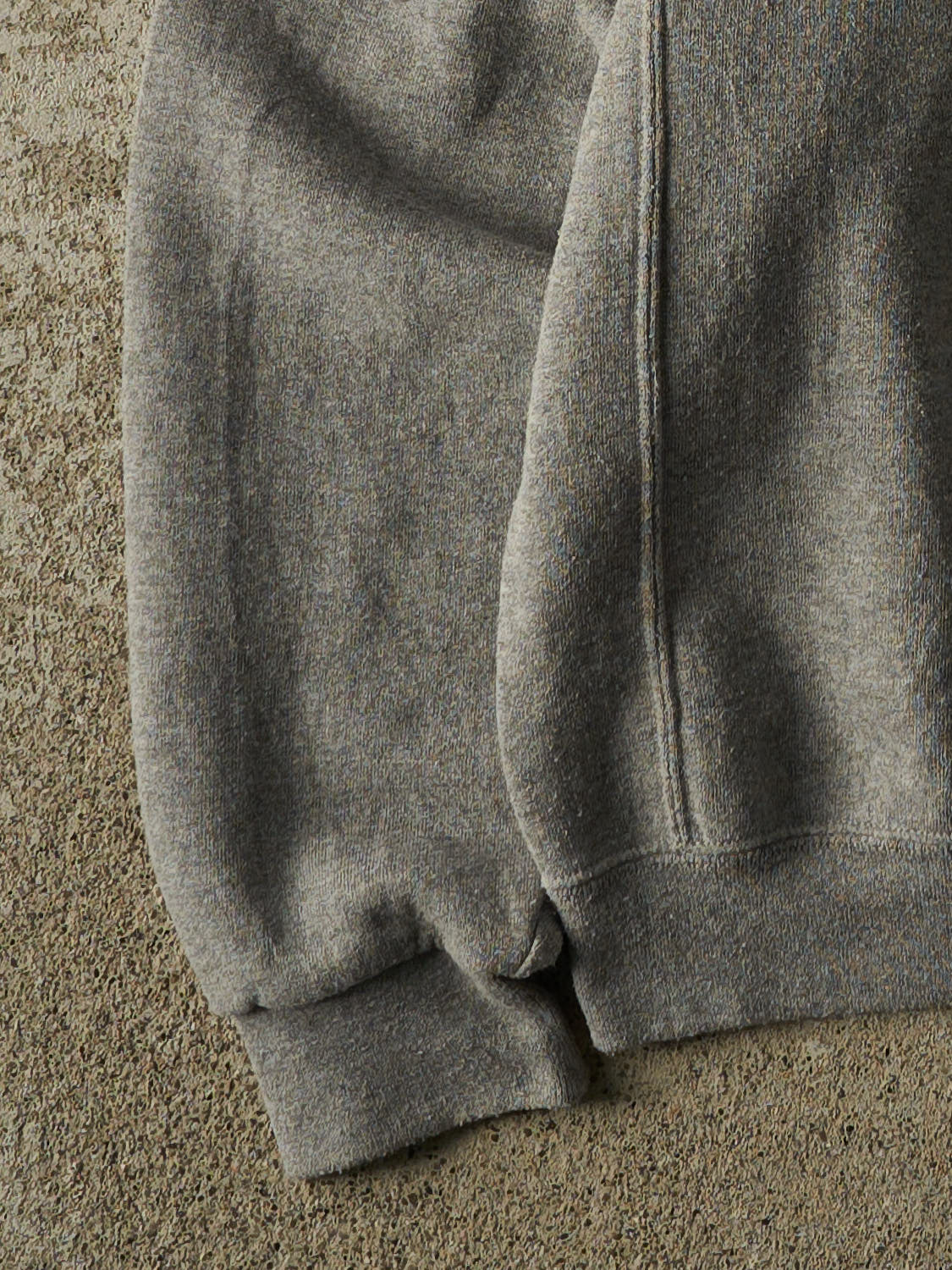 Vintage Y2K Grey Pitt Meadows Marauders Russell Athletic Crewneck (S/M)