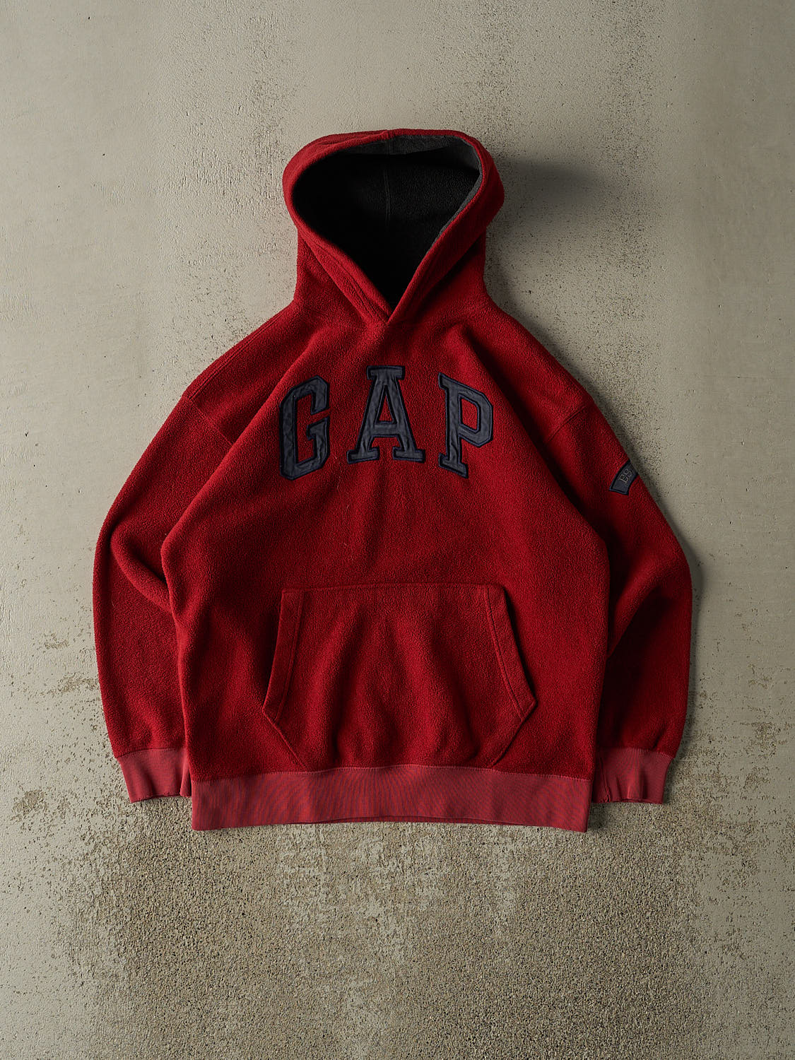 Vintage 90s Red Gap Embroidered Fleece Hoodie (M)