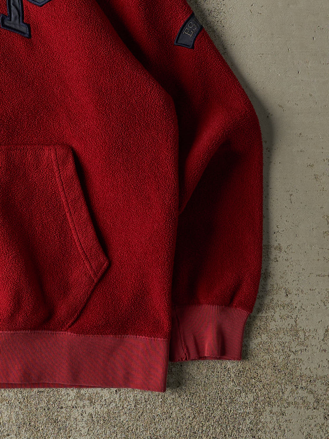 Vintage 90s Red Gap Embroidered Fleece Hoodie (M)