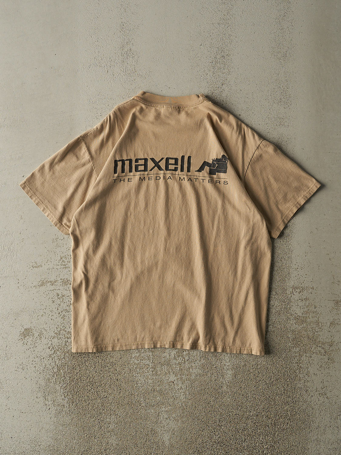 Vintage 90s Beige Maxell "The Media Matters" Logo Tee (L)
