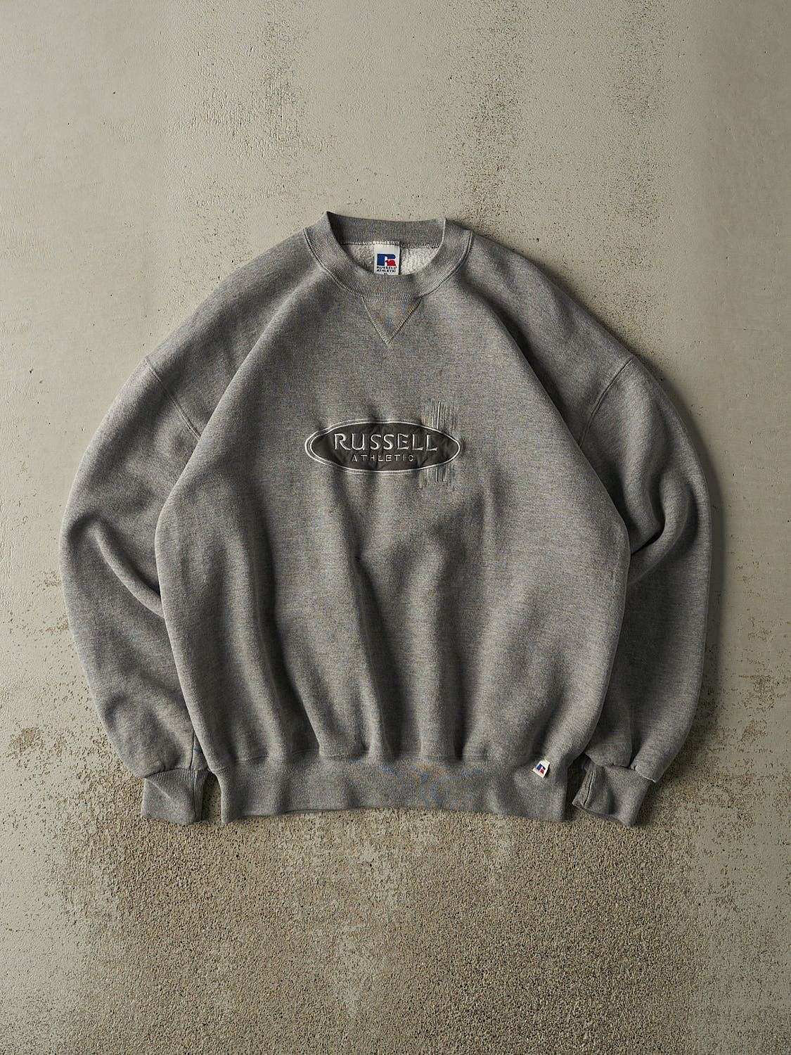 Vintage 90s Grey Russell Athletic Embroidered Logo Crewneck (L/XL)