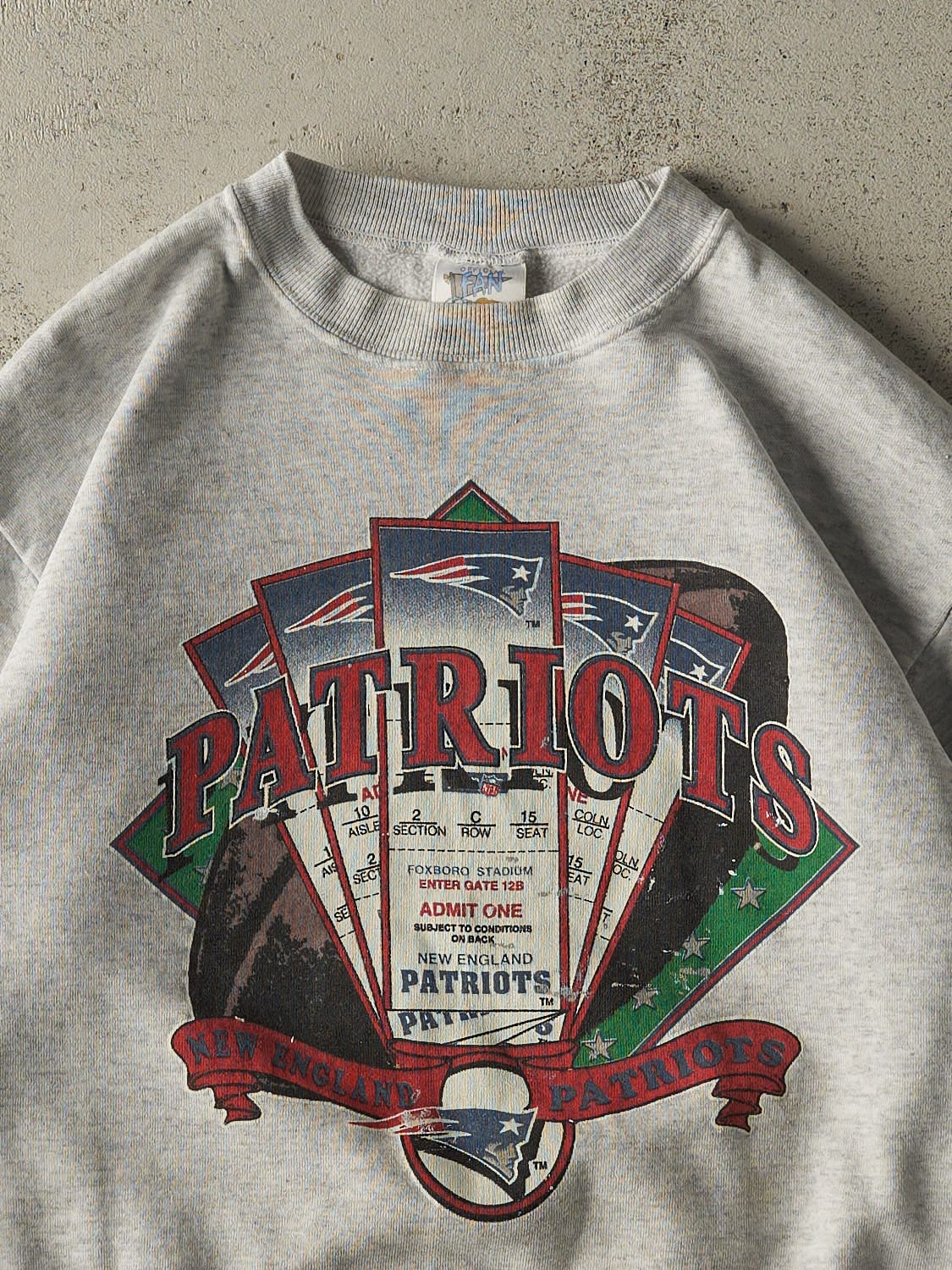 Vintage 90s Heather Grey New England Patriots Crewneck (S/M)