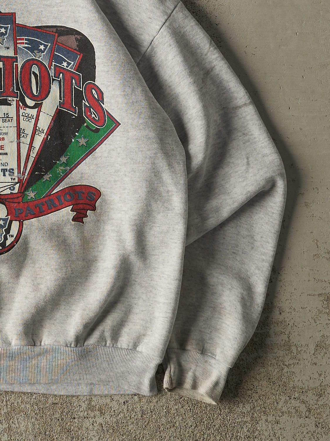 Vintage 90s Heather Grey New England Patriots Crewneck (S/M)