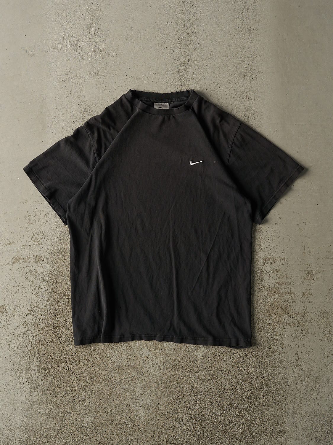 Vintage Y2K Black Nike Swoosh Tee (M/L)