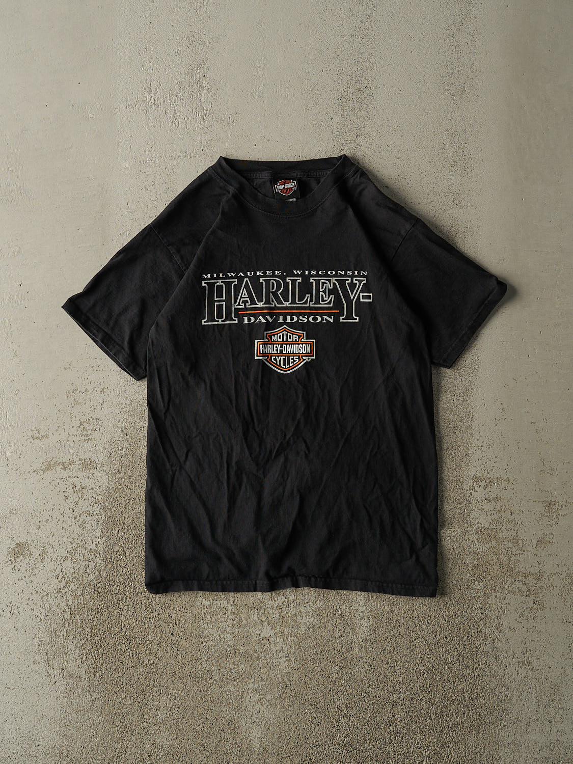 Vintage Y2K Black Harley Davidson Milwaukee WI Tee (S/M)