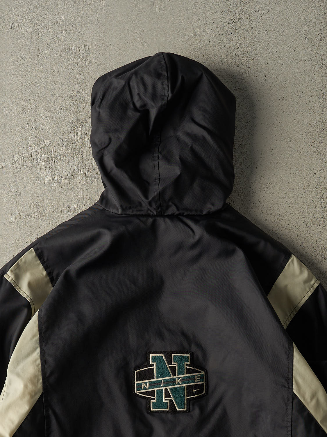 Vintage 90s Black Nike Embroidered Hooded Windbreaker Jacket (XL)